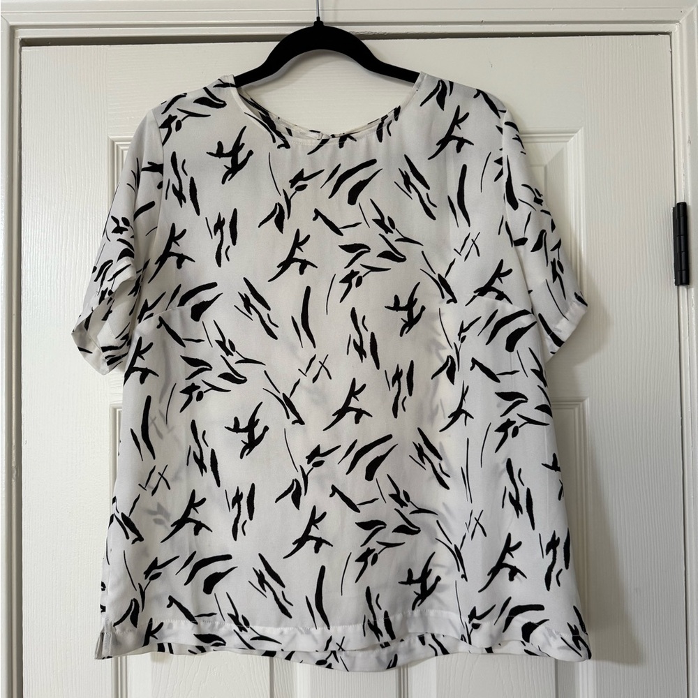 Black and White Abstract Print Women's Top